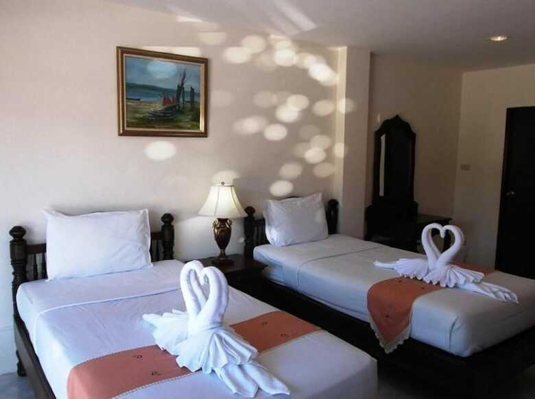 Panupong Hotel