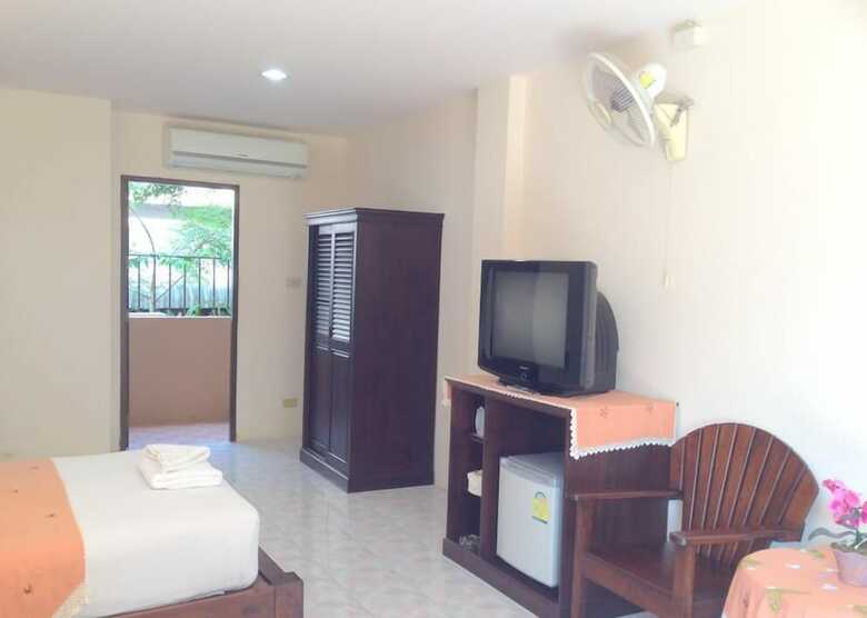 Panupong Hotel