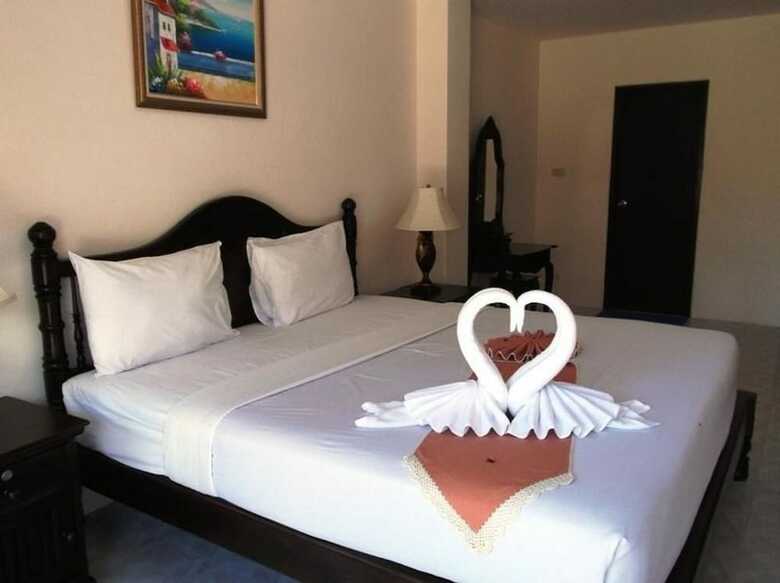 Panupong Hotel
