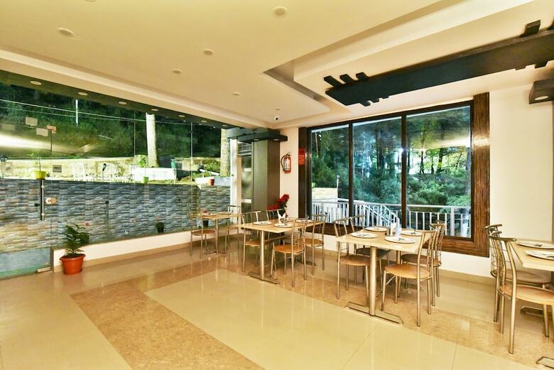 Hotel The Oak Valley