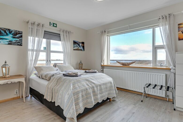 Hotel Vatnsholt - Guest House
