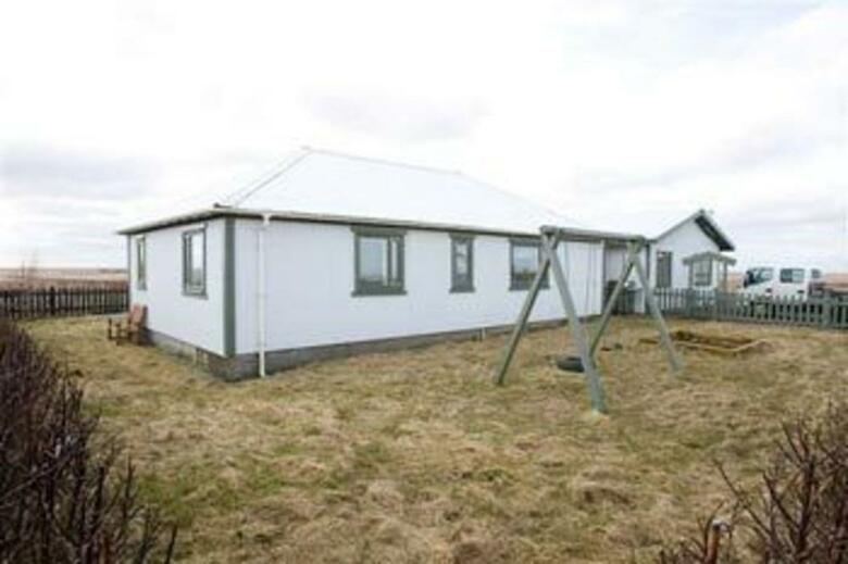 Hotel Vatnsholt - Guest House