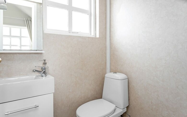 Hotel Vatnsholt - Guest House