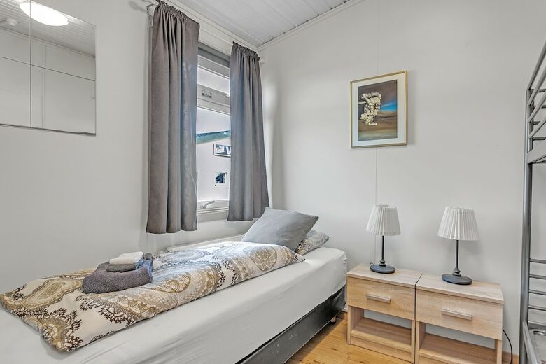 Hotel Vatnsholt - Guest House