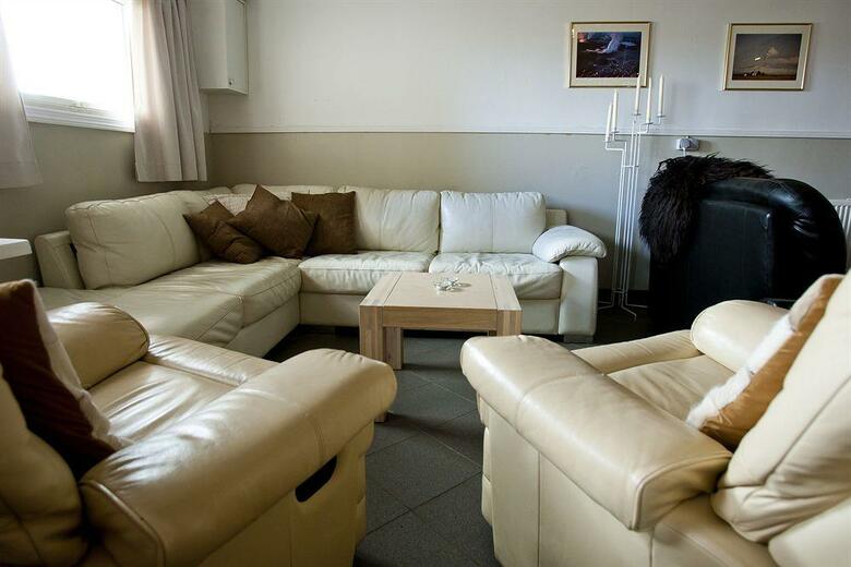 Hotel Vatnsholt - Guest House