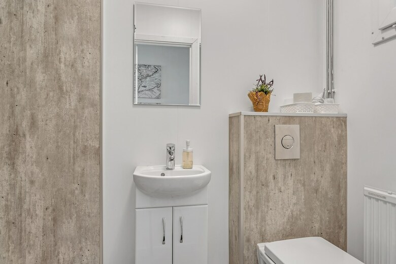 Hotel Vatnsholt - Guest House