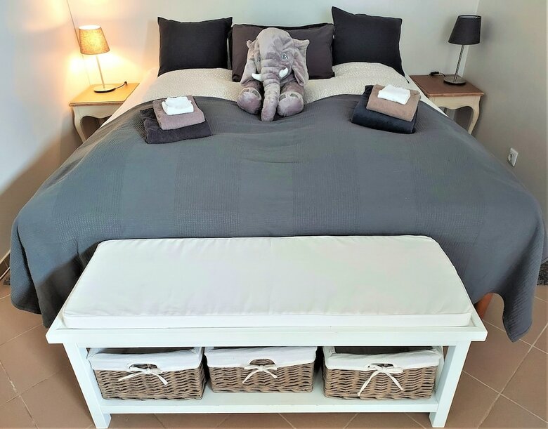 Hotel Vatnsholt - Guest House