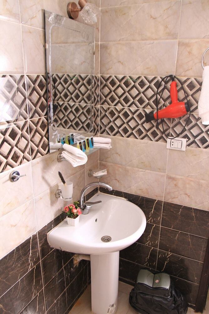 Hostal City Pyramids Inn