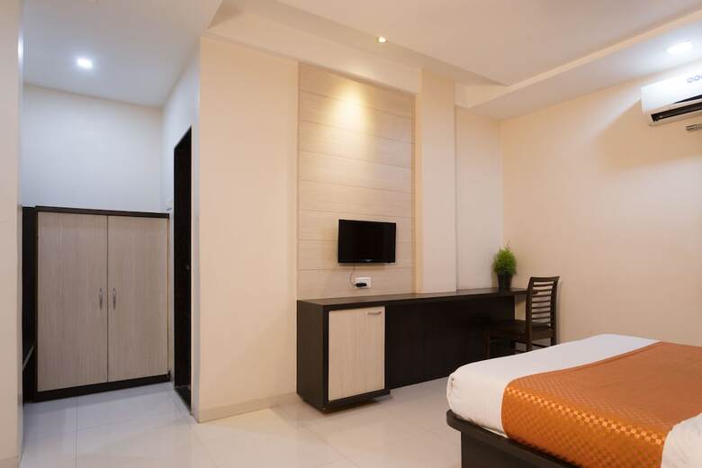 Hotel Shantikamal