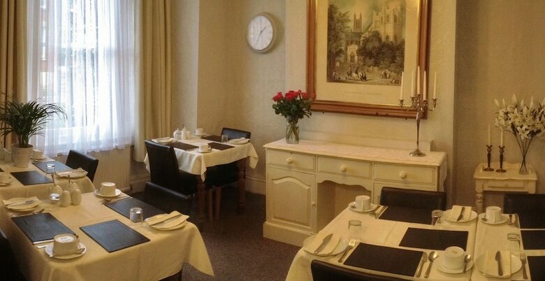 Bed & Breakfast Carena Guest House Ltd