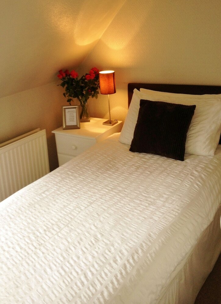 Bed & Breakfast Carena Guest House Ltd