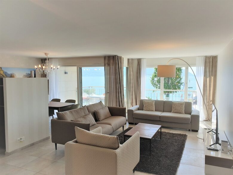 Montreux Lux 3 Bedroom Apartment