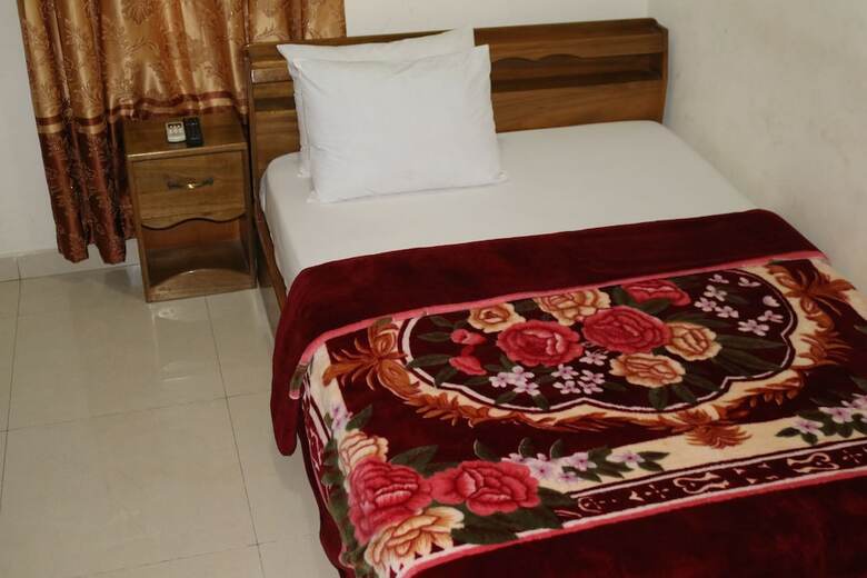 Rhogem Hotel