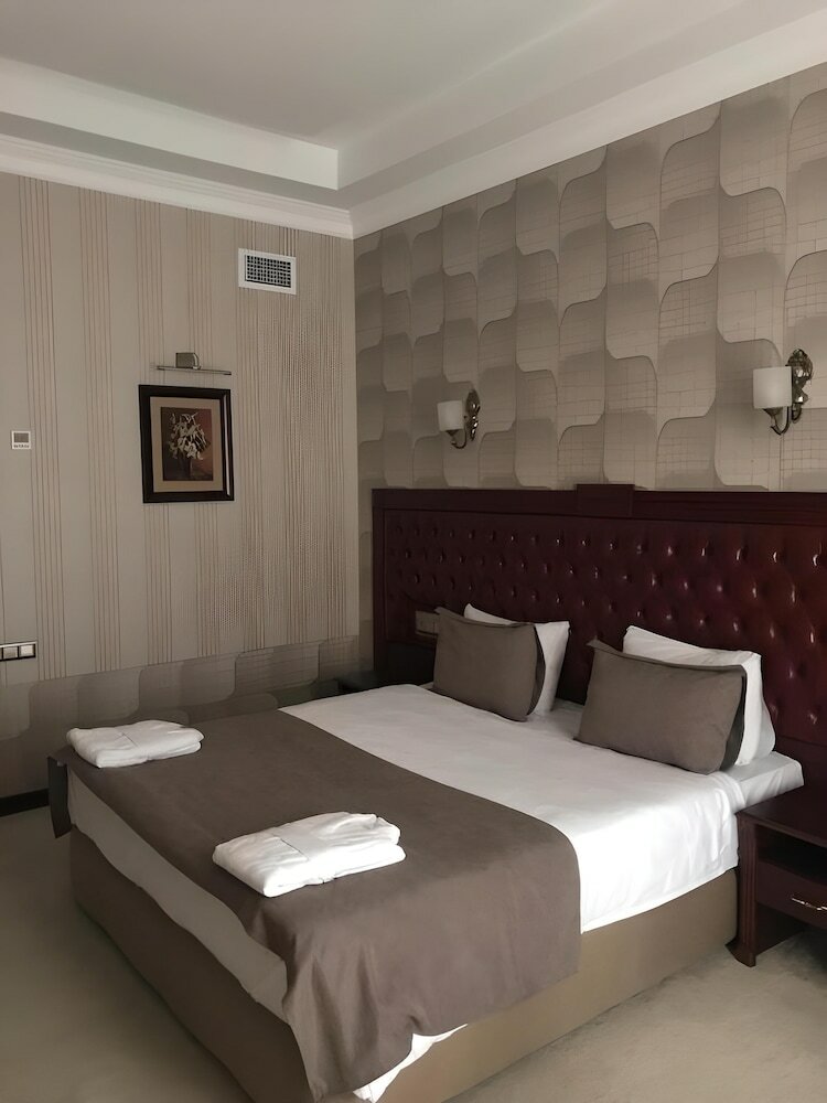 Capitol Hotel