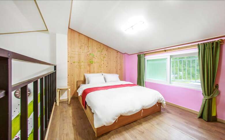 Dreaming Garret Pension