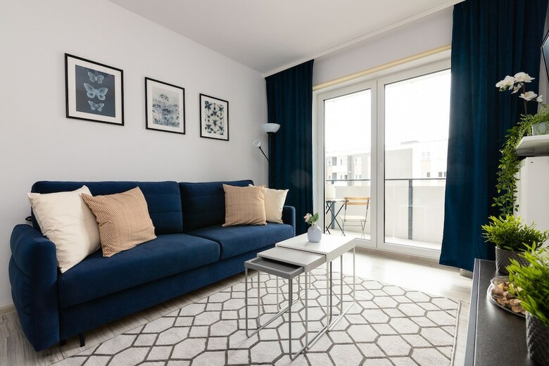 West Station Business Apartment