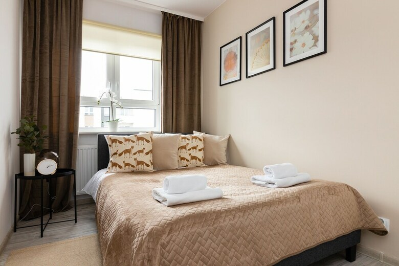 West Station Business Apartment