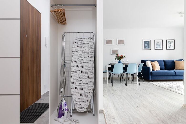 West Station Business Apartment