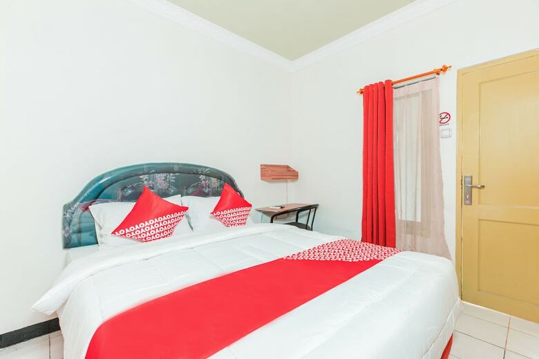 Hostal Oyo 1319 Griya Si Doel