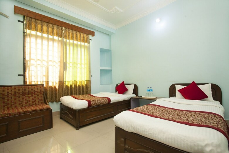 Spot On 544 Hotel Pradip International