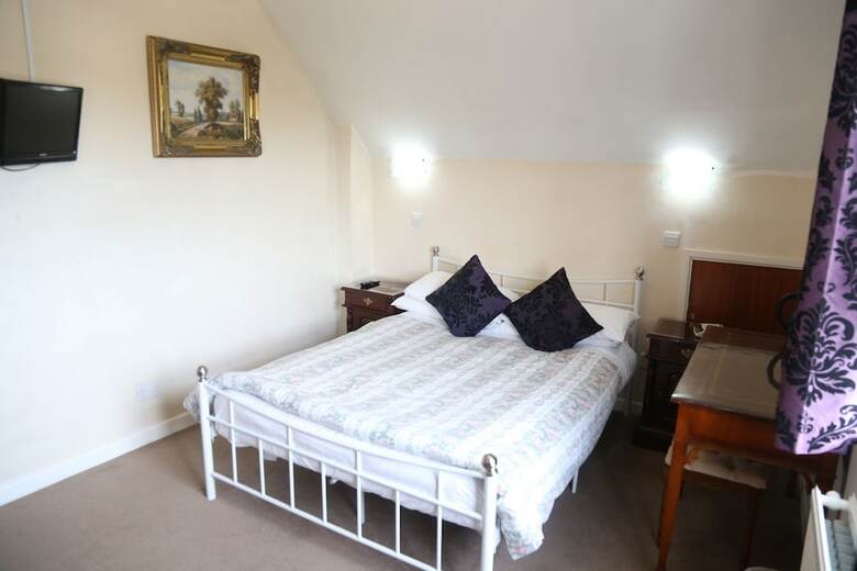 Hotel All Seasons Guest House
