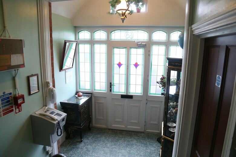 Hotel All Seasons Guest House