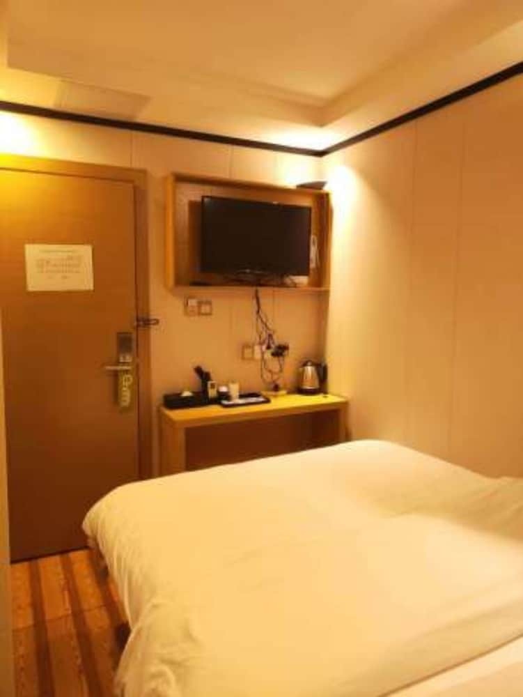 Yimi Hotel Sport Academy Branch