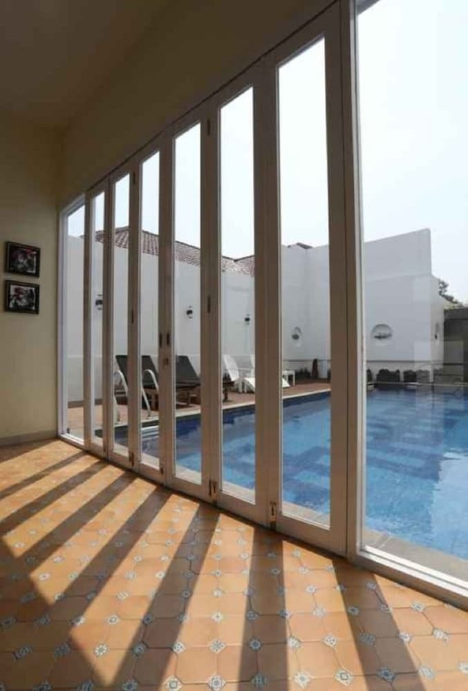 Hotel Urbanest Inn House Slipi