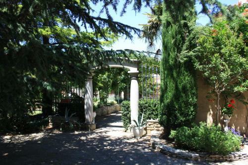 Bed & Breakfast Villa Theba�de Chambres D'h�tes