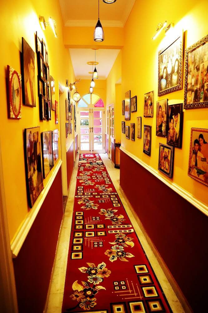 Hotel Ganesha Palace