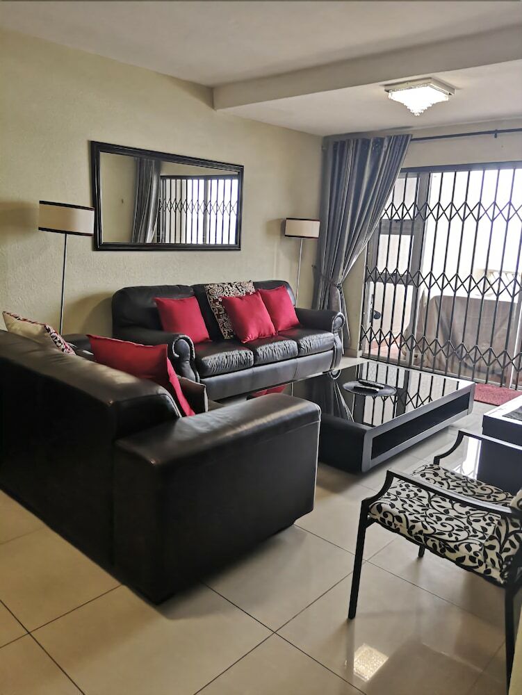 Isikhulu Apartments