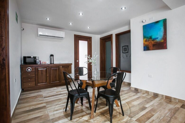 Hotel Elva