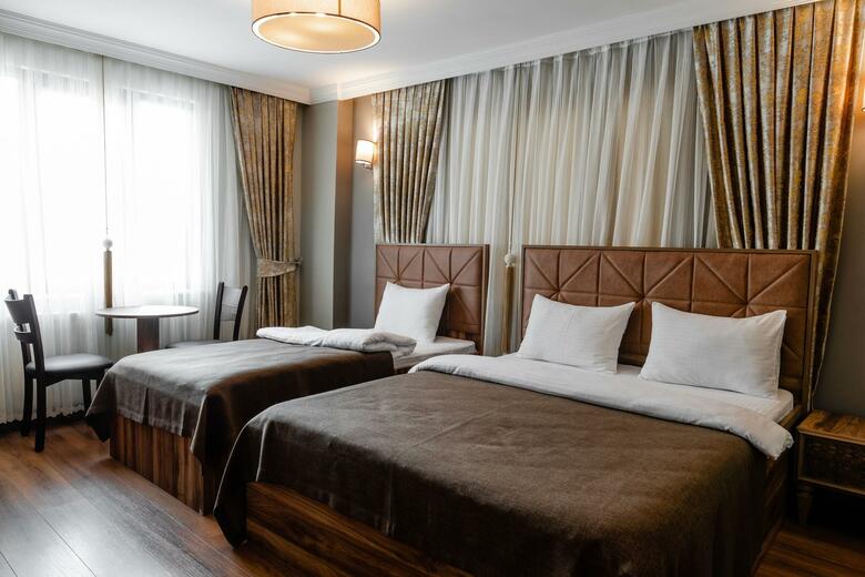 Madame Roza Hotel