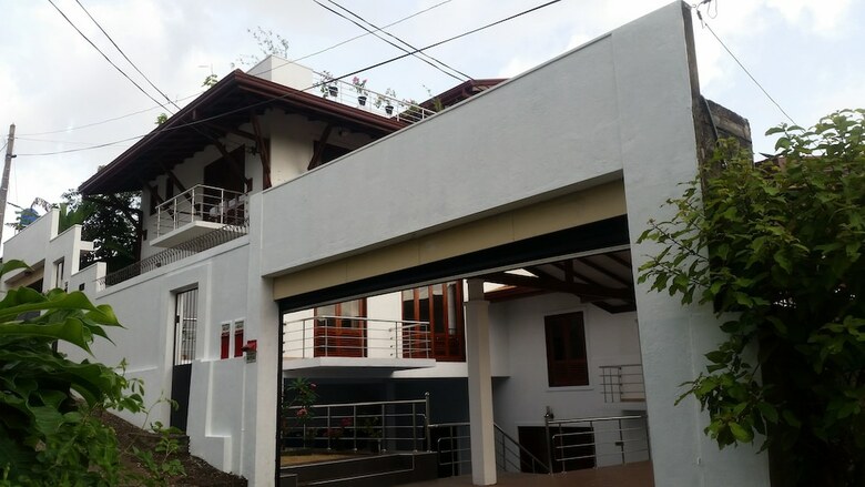 Hotel Ayansa Villa