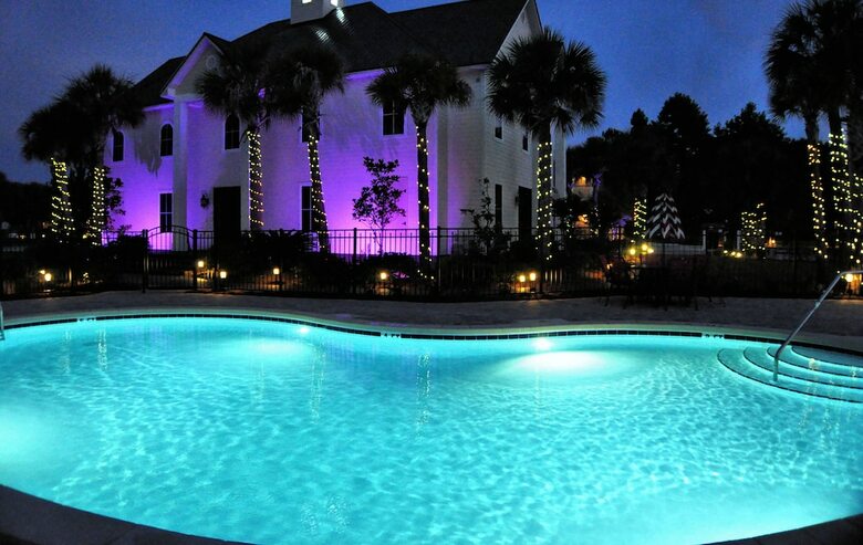 Hotel 30-a Suites