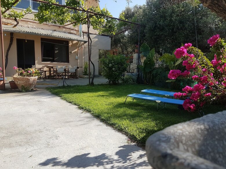 Hotel Elia Guesthouse