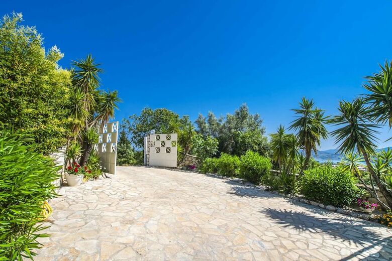 Villa Pandora