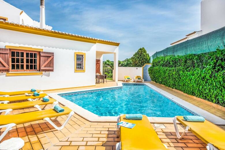 Villa Monte Galego