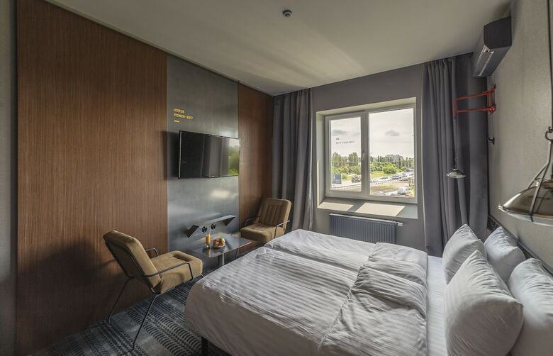 Design Hotel Road