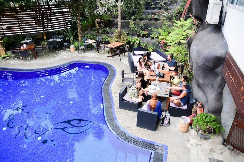 Hostal Sizzlers Hub