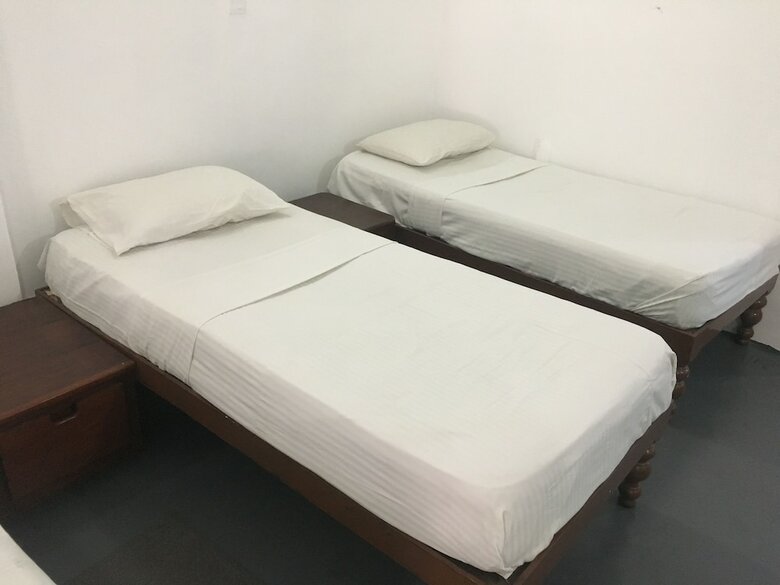 Hostal Sizzlers Hub