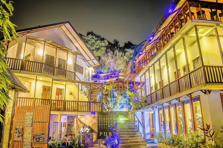 Hostal Sizzlers Hub