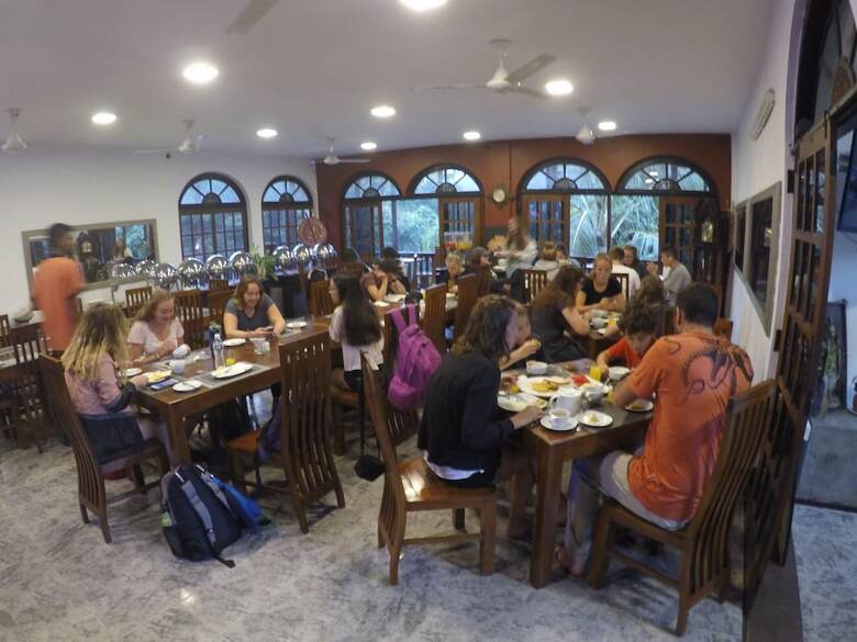 Hostal Sizzlers Hub