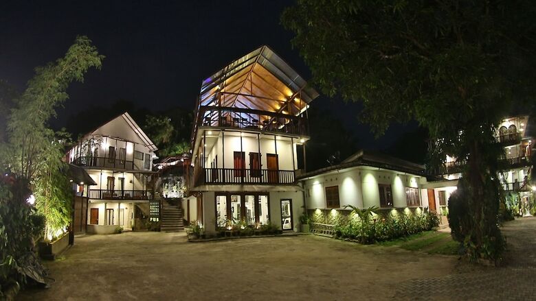 Hostal Sizzlers Hub