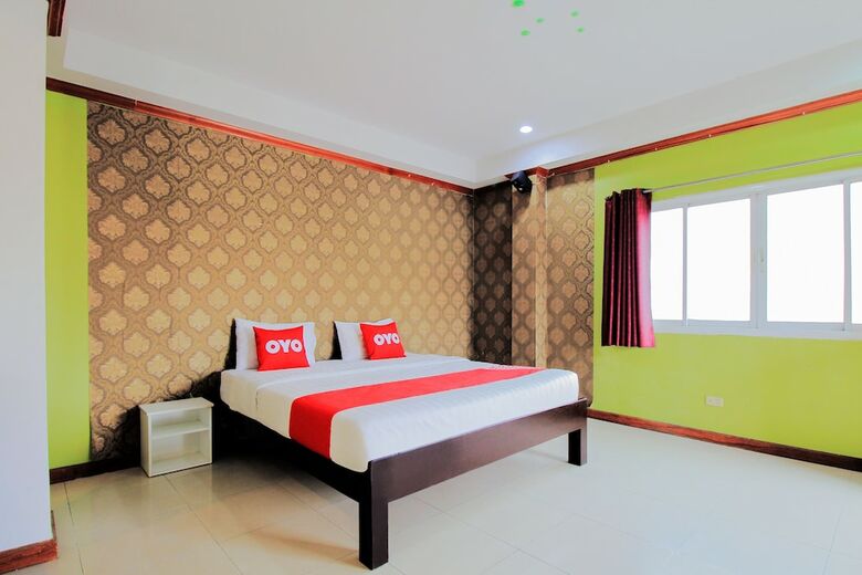 Hotel Oyo 254 Royal Pimand
