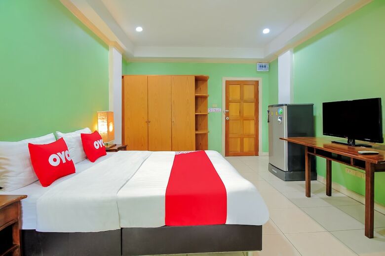Hotel Oyo 254 Royal Pimand