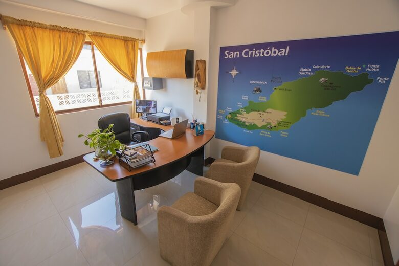 Hotel Hostal Tongo Reef