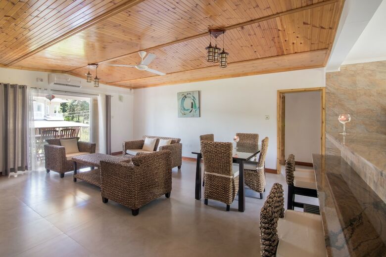 Apartamentos Flora's Self Catering