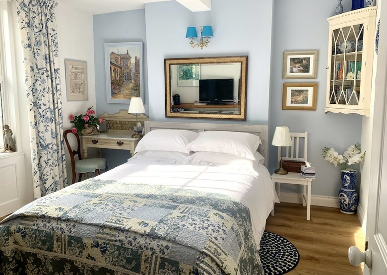 Bed & Breakfast Esme's