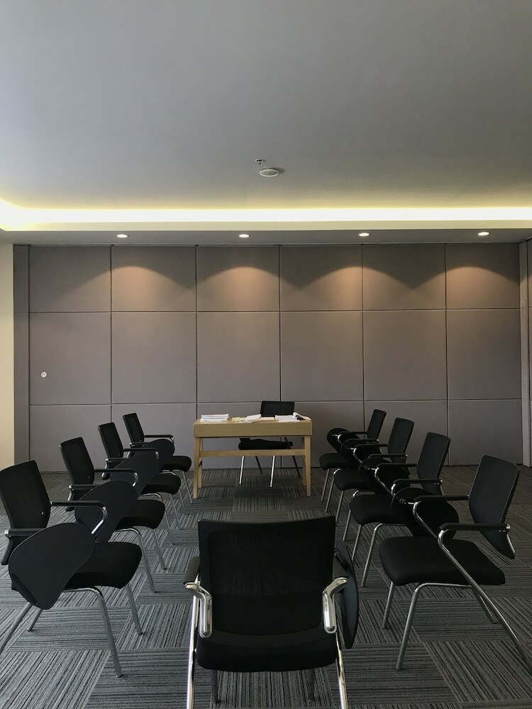 Bravo Tanauan Hotel